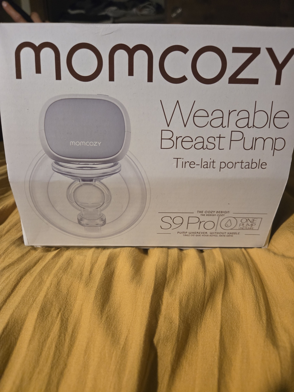 Momcozy Wearable Breast Pump - White